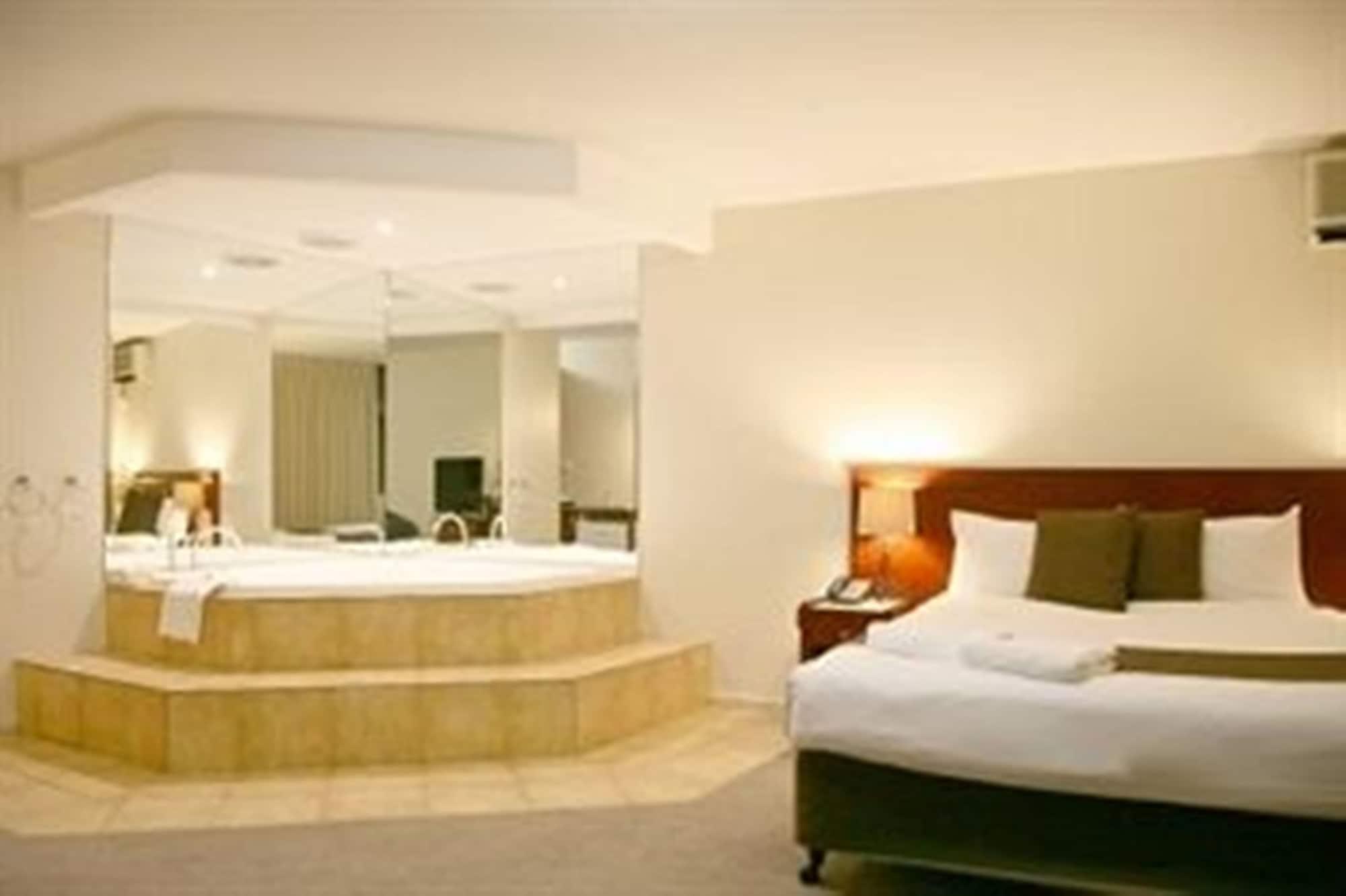 City Park Hotel Melbourne Dış mekan fotoğraf