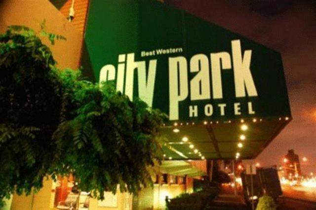 City Park Hotel Melbourne Dış mekan fotoğraf